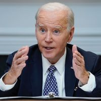 Encuesta: Biden es considerado demasiado viejo para el puesto; Trump tiene otros problemas