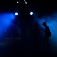 Música, arte, historia y reflexiones en el hogar