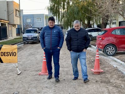 Gaido visitó la obra del sistema pluvial en el barrio Los Polvorines
