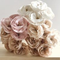 No tires los retazos de tela que tenés en casa: creá estas flores increíblemente hermosas para decorar