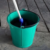 Necesitás 2 baldes plásticos grandes: creá esta ingeniosa mesa en la que podés guardar cosas adentro