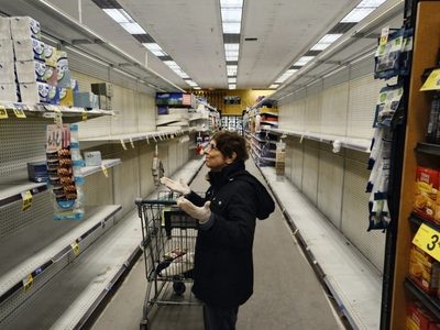 Para evitar el desabastecimiento, el Gobierno negocia con los empresarios alimenticios