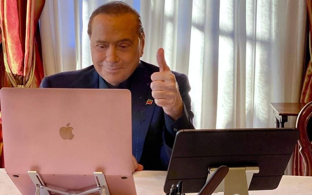 Estaba previsto que Berlusconi se desplazase a la capital para una reunión de los partidos conservadores