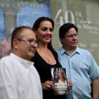 Presentan en la FIL de Minería "Kate del Castillo vs el gobierno mexicano"