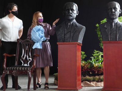 Beatriz Gutiérrez acude a homenaje de aliado de Madero en Costa Rica