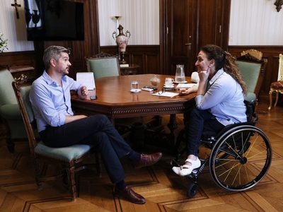 Grave denuncia contra Marcos Peña y Gabriela Michetti por supuestas contrataciones ilícitas