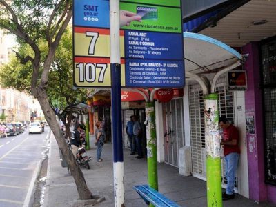 Con cortes de calles, Tucumán amaneció sin colectivos por decisión de la UTA