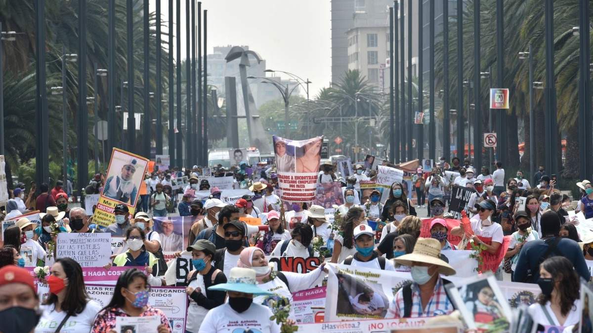 Marcha de madres de desaparecidos del 10 de mayo