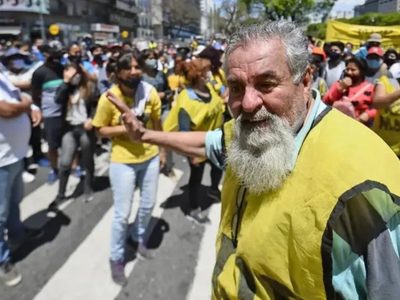 Tras adjudicarse la organización de los saqueos, Raúl Castells recibió cuatro denuncias judiciales