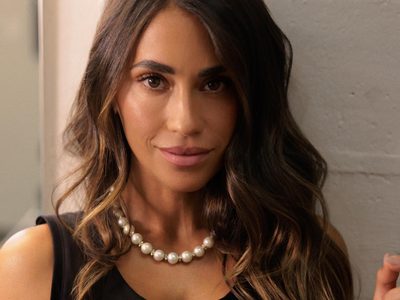 Antonela Roccuzzo y el conjunto perfecto para una salida casual o elegante: cómo combinó el color que es tendencia