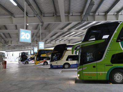 Comenzaron a circular los primeros micros de media y larga distancia
