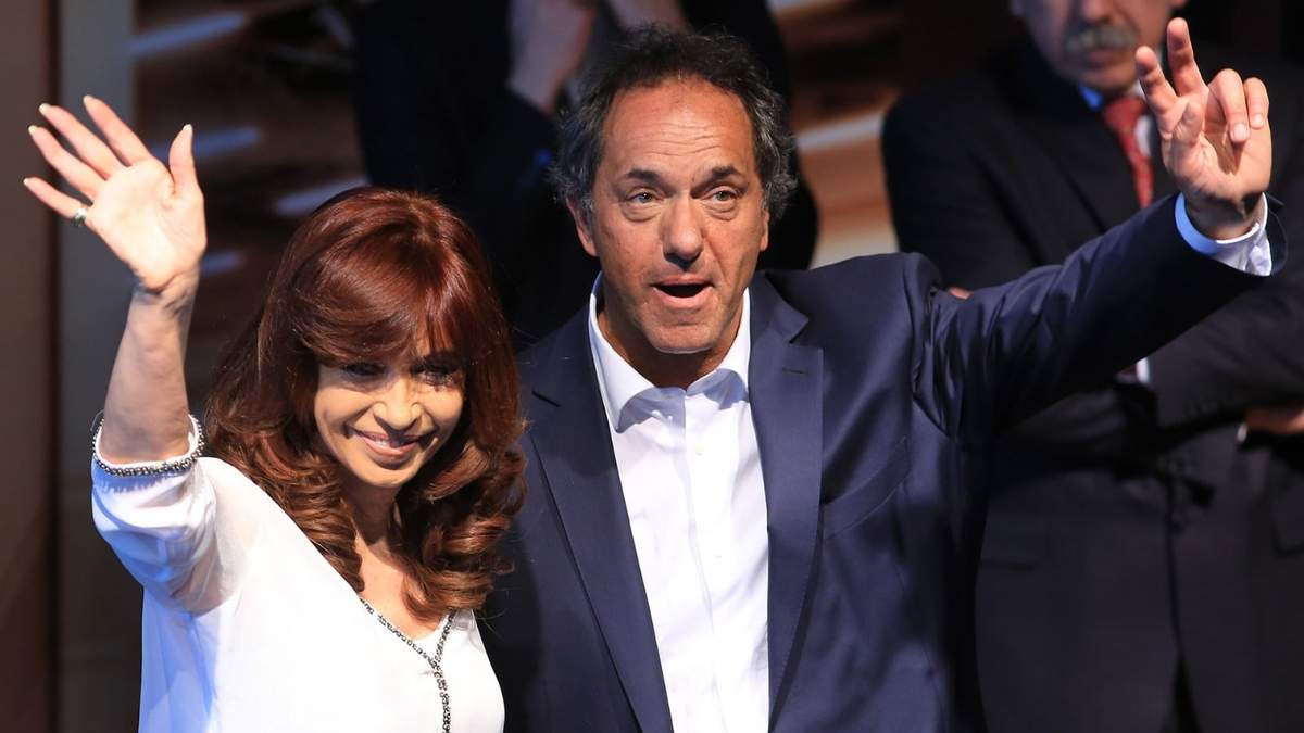 Daniel Scioli y Cristina Kirchner. Fuente: (Twitter)