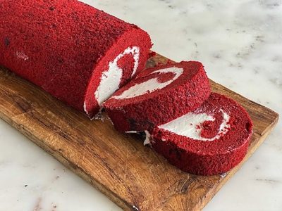 Pionono de Red Velvet: si querés sorprender a esa persona especial en su cumple vas a amar esta jugosa y divina receta