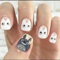 Este verano la manicura se va a vestir de rojo y negro: descubrí los 12 diseños de uñas ladybug que son pura tendencia en Europa