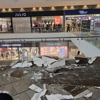 Se desprenden partes del techo de Parque Lindavista por las lluvias (Fotos y Video)