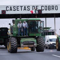 Transportistas y productores elevan presión ante inseguridad y bloquean vías en cinco estados