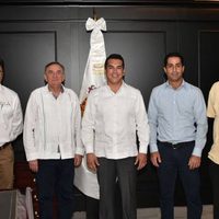 Gobernador festina 'Mando Único” en El Carmen, luego se retracta