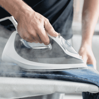 Trucos infalibles y económicos para limpiar tu plancha de vapor por dentro y dejarla como nueva