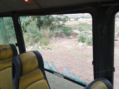 Paro de colectivos: choferes de Indalo bloquean el ingreso a la empresa tras sufrir amenazas