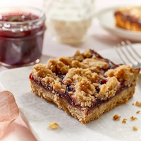 Dale la vuelta a un clásico con este crumble de membrillo, super fácil para acompañar unos buenos mates