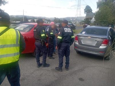 Balean auto de la candidata de Morena-PT-PVEM a alcaldía de Ocoyoacac