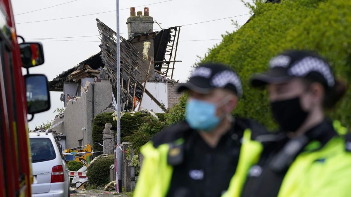 Imagen de las casas destruidas en Inglaterra. Fuente: (Twitter)