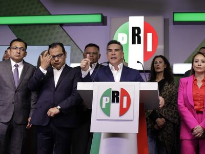 "Alito" Moreno y el PRI se suman a la marcha para la defensa del INE