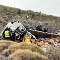 Murió un camionero al despistarse y caer a un barranco en la Ruta 237