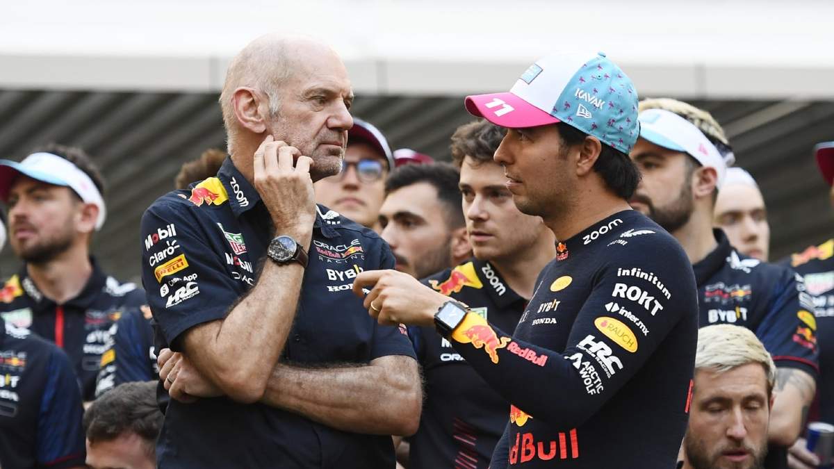 Adrian Newey y Checo Pérez. Fuente: (Twitter)