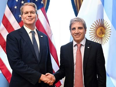 Tras la reunión con Caputo, Bessent dijo que seguirán negociando