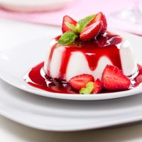 La panna cotta, un postre sencillo para preparar en casa