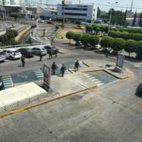 Reportan presencia militar en centros comerciales de Jalisco