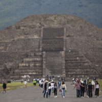 Teotihuacán reabre con mil 500 visitantes; sindicato de trabajadores acusa desatención presupuestal