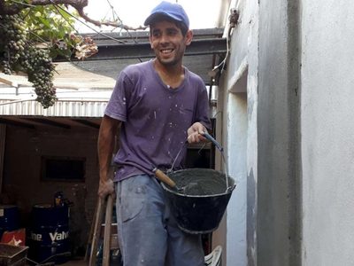 Un ejemplo de honestidad: encontró 250 mil pesos y los devolvió