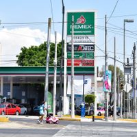 Precios de las gasolinas tocan niveles récord tras siete meses al alza: CRE