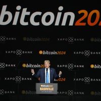 Bitcoin supera los 100 mil dólares por primera vez mientras continúa repunte tras elección de Trump