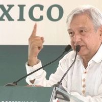 Con consulta a mano alzada, AMLO cancela obra del Metrobús en la Laguna