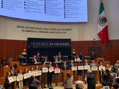 PAN, PRI, PRD, MC y Verde arremeten en el Senado contra cancelación de NAIM en Texcoco