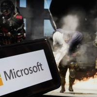 La UE abre una pesquisa antimonopolio contra Microsoft por fusionar Office y Teams