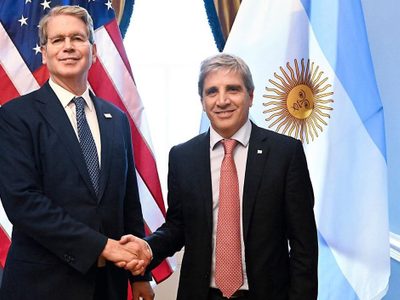 Estados Unidos y Argentina formalizaron el swap financiero por 20 mil millones de dólares
