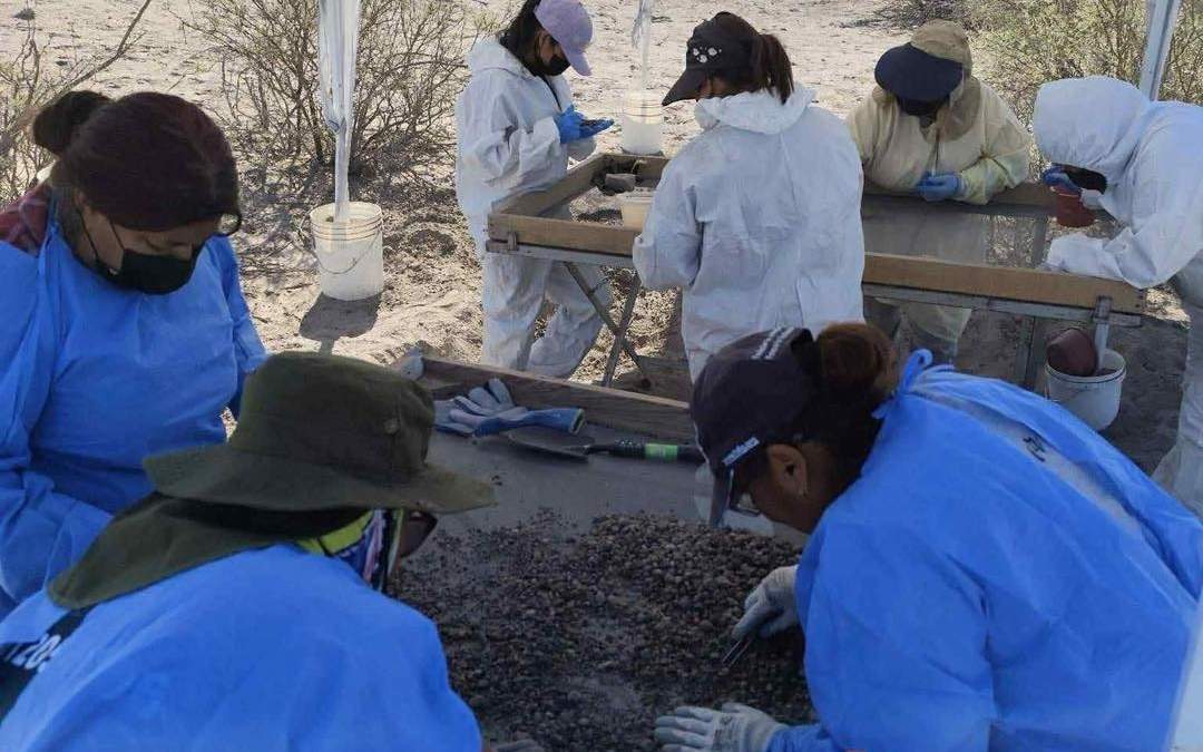 Trabajos de investigación en fosa clandestina de Patrocinio, Coahuila, zona de exterminio de los Zetas