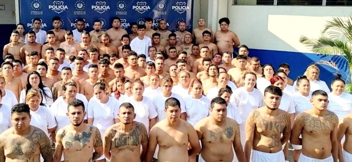 Una cárcel para presuntos pandilleros en El Salvador