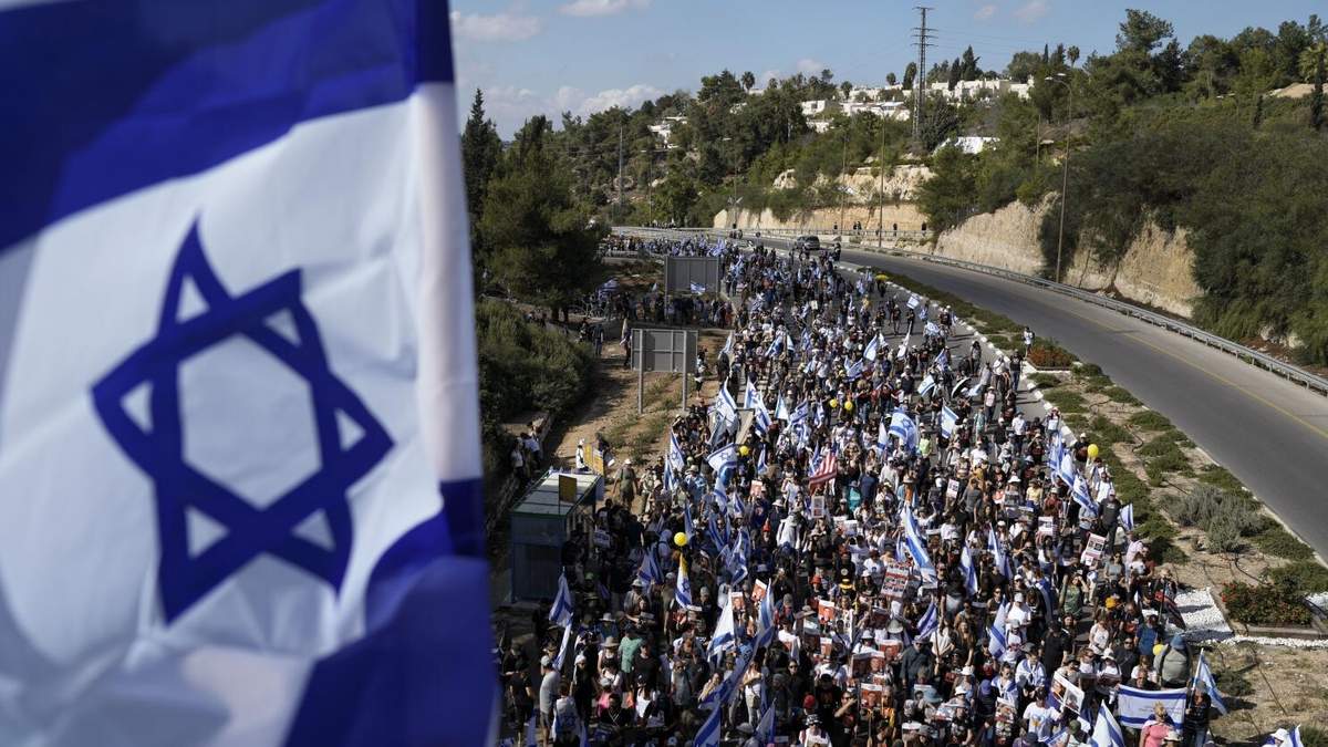 La marcha que exigía la libertad de los rehenes israelíes retenidos por Hamás, en Mevaseret Zion, cerca de Jerusalén