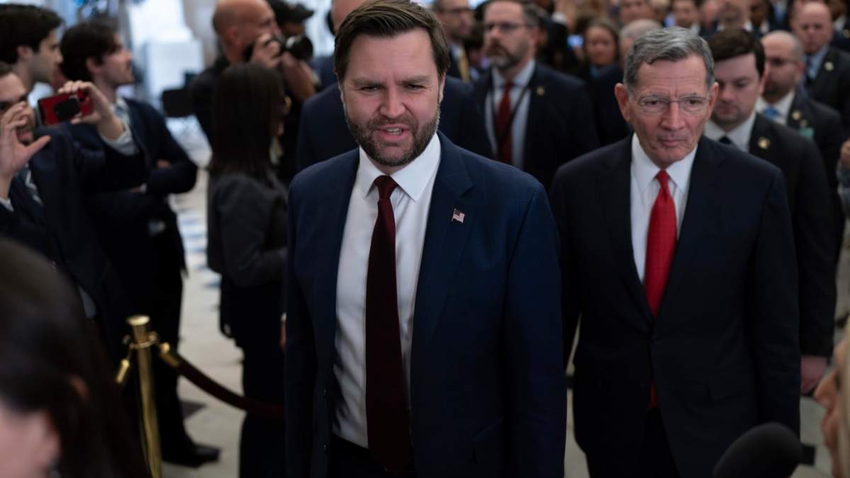 El vicepresidente estadounidense JD Vance al llegar al Congreso para el discurso del presidente Donald Trump en Washington el 4 de marzo del 2025