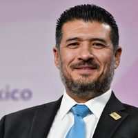 Adrián Alcalá es el nuevo presidente del INAI