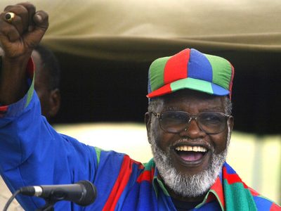 Sam Nujoma, primer presidente y combatiente por la libertad de Namibia, muere a los 95 años
