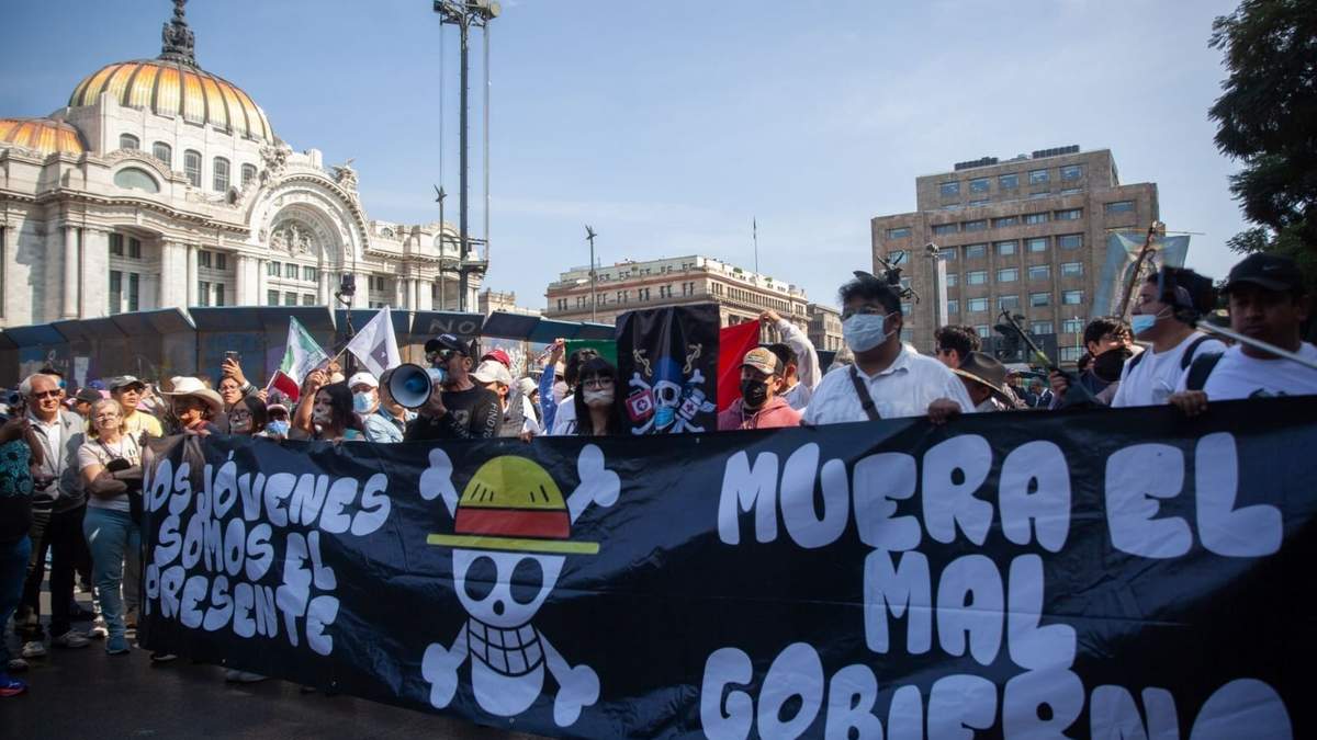 Frente al Palacio de Bellas Artes