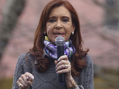 Cristina denunció que en la AFIP de Macri "operaron en la clandestinidad" para "perseguirla"