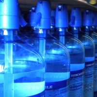 No tires los sifones de soda vacíos: transformalos en esta original y útil idea para poner en tu cocina