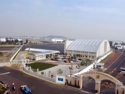 Gobierno de AMLO entrega el Hangar Presidencial a la Sedena
